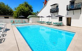 Pater Apartments And Rooms